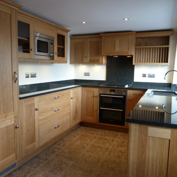 Compact Bespoke Shaker kitchen